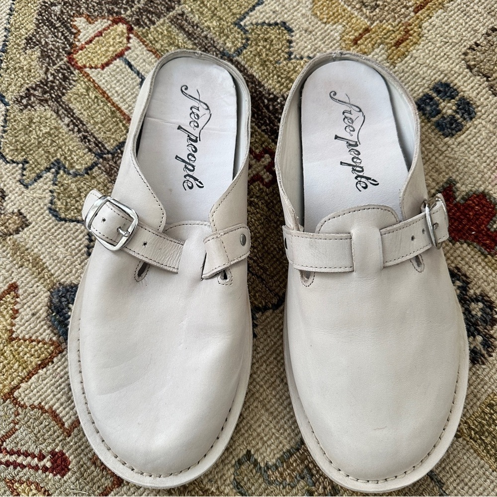 Free People Leather Slip On Slide Mules sz 39